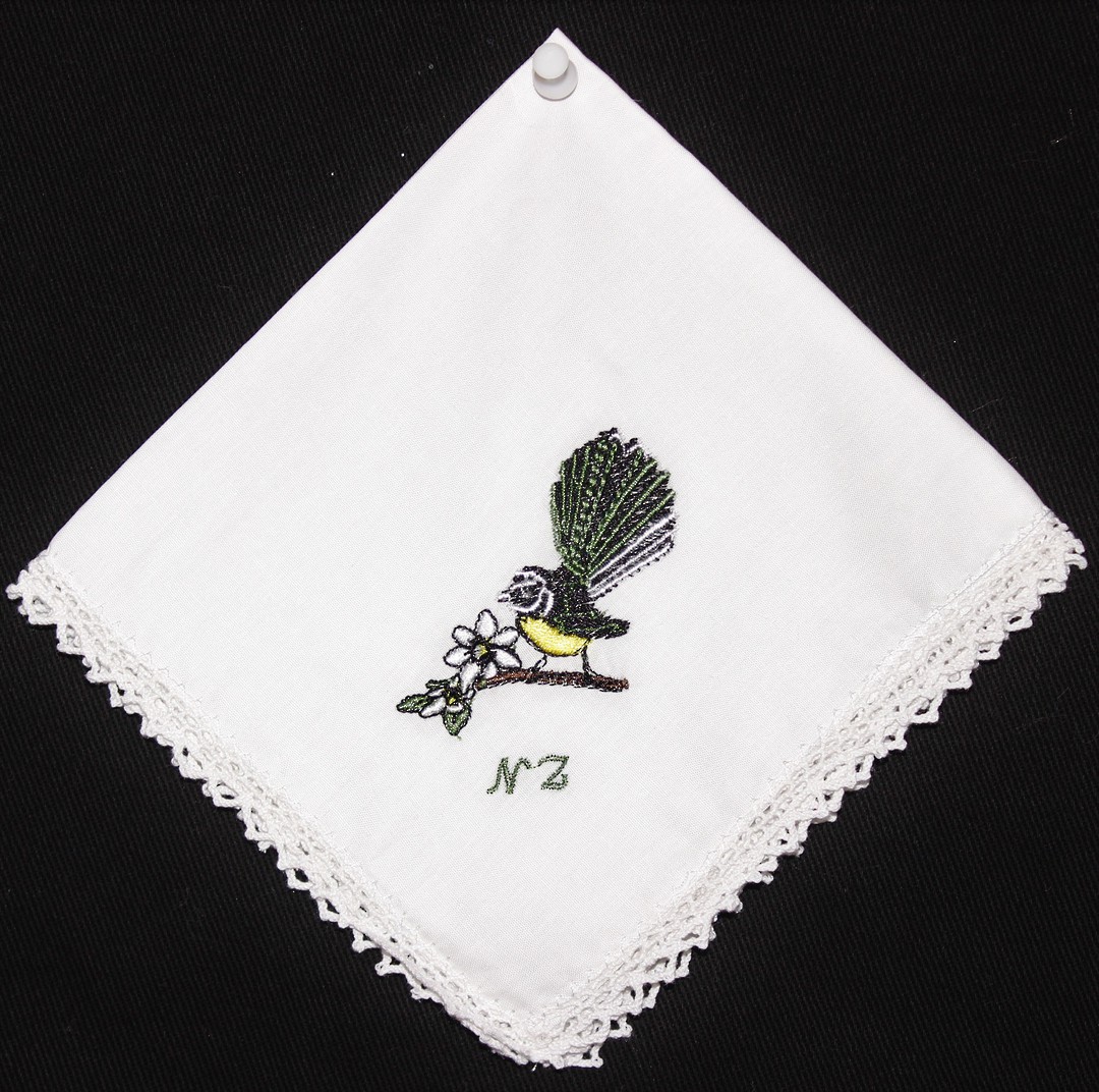 Embroidered lace edged handkerchiefs 'Fantail'. Style: EHC/FAN image 0